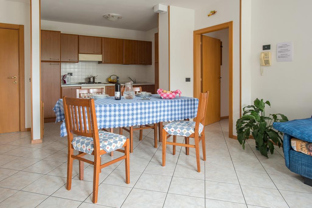 Apartment with Terrace,265148029:JPEG