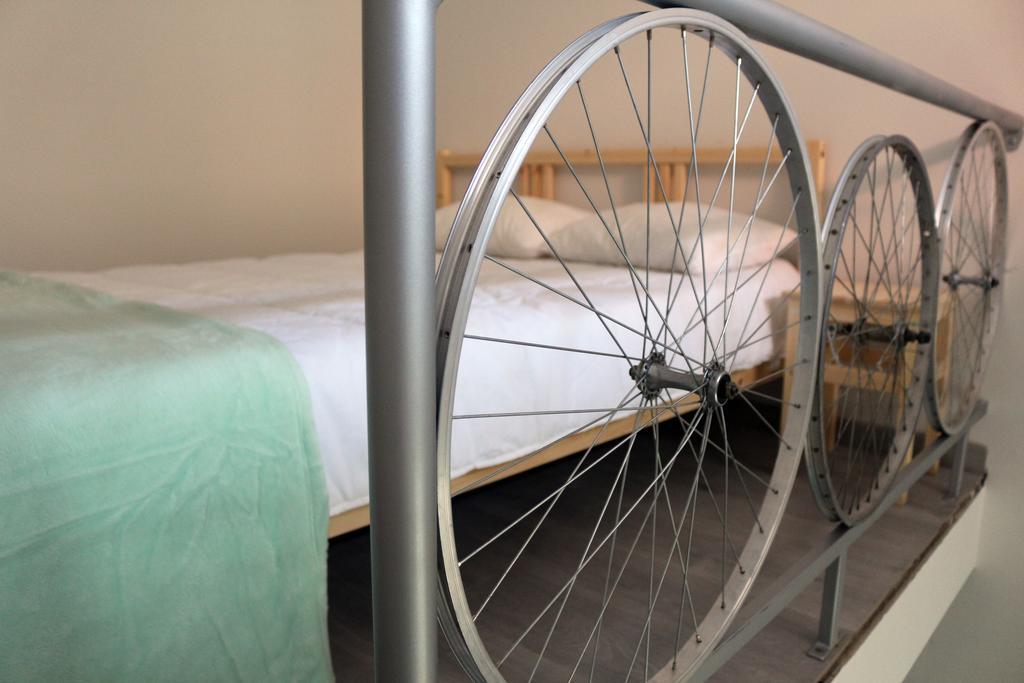 Studio,329889757:JPEG