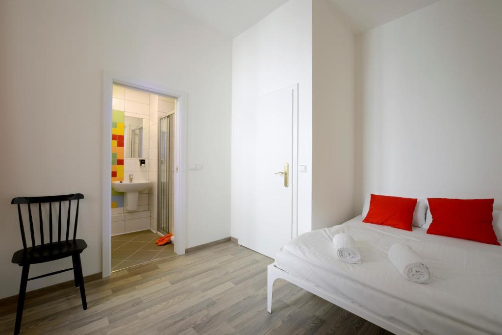8-Bed Private Room Ensuite,50130969:JPEG