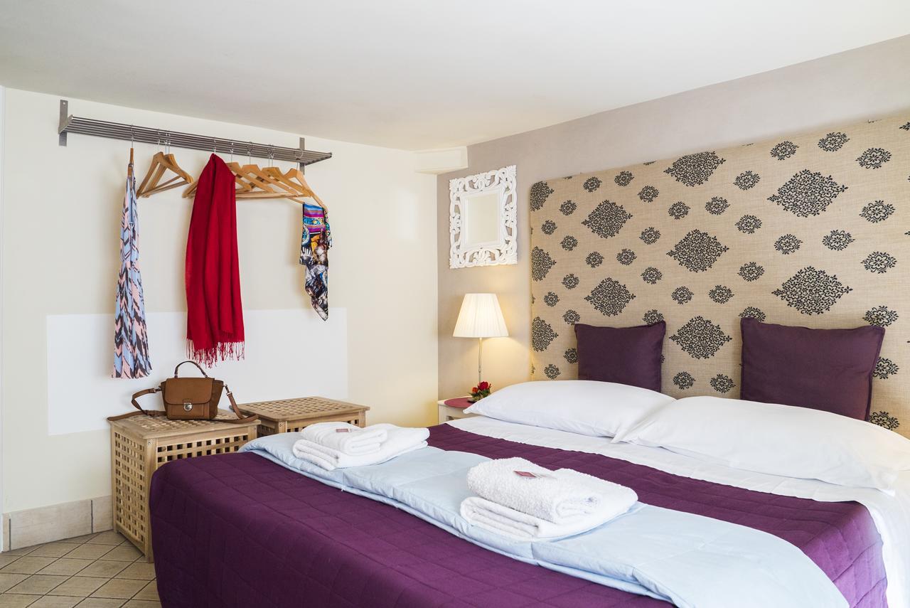 Standard Double Room,632408817:JPEG