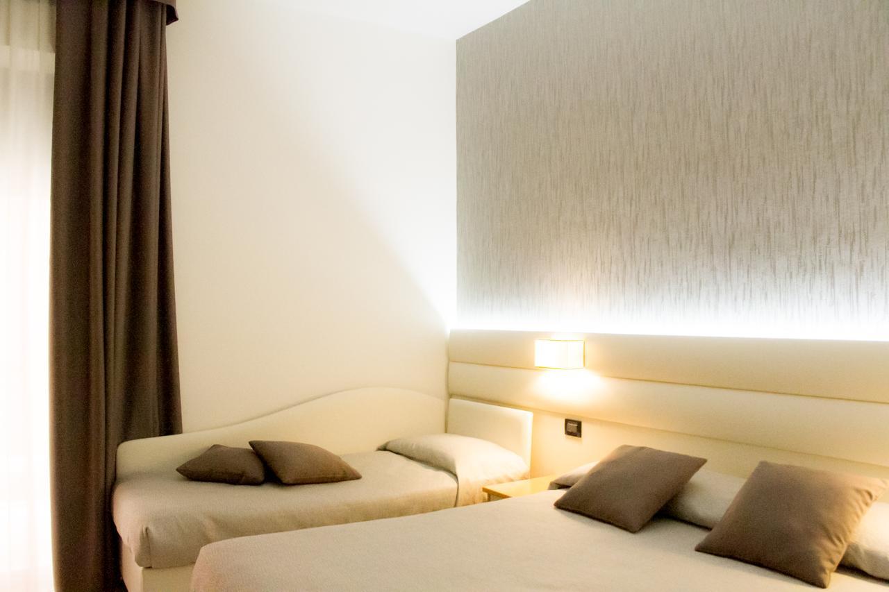 Triple Room with Balcony,643875174:JPEG