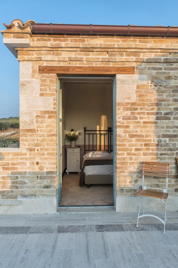 Doppelzimmer mit Balkon und Meerblick