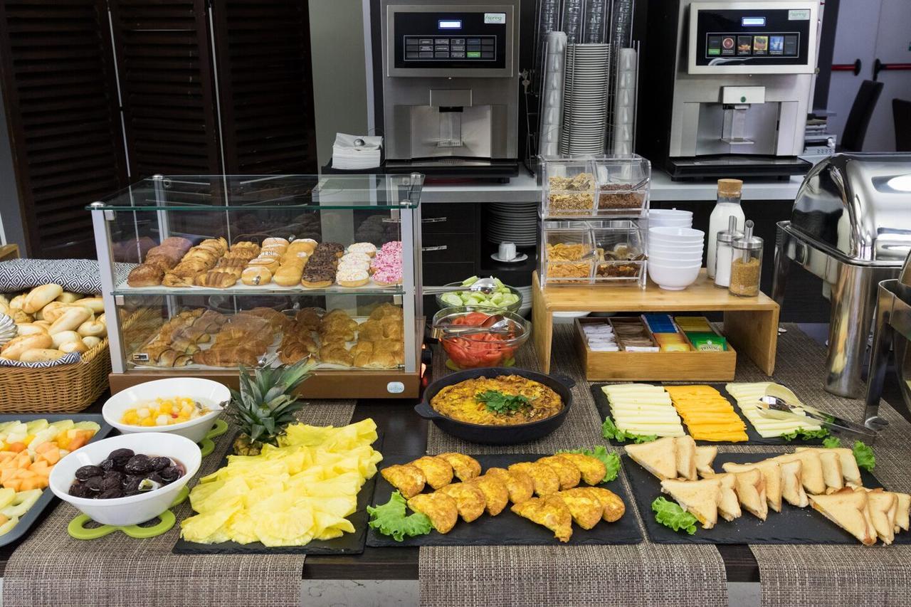 Double or Twin Room with Extra Bed,1005887209:JPEG