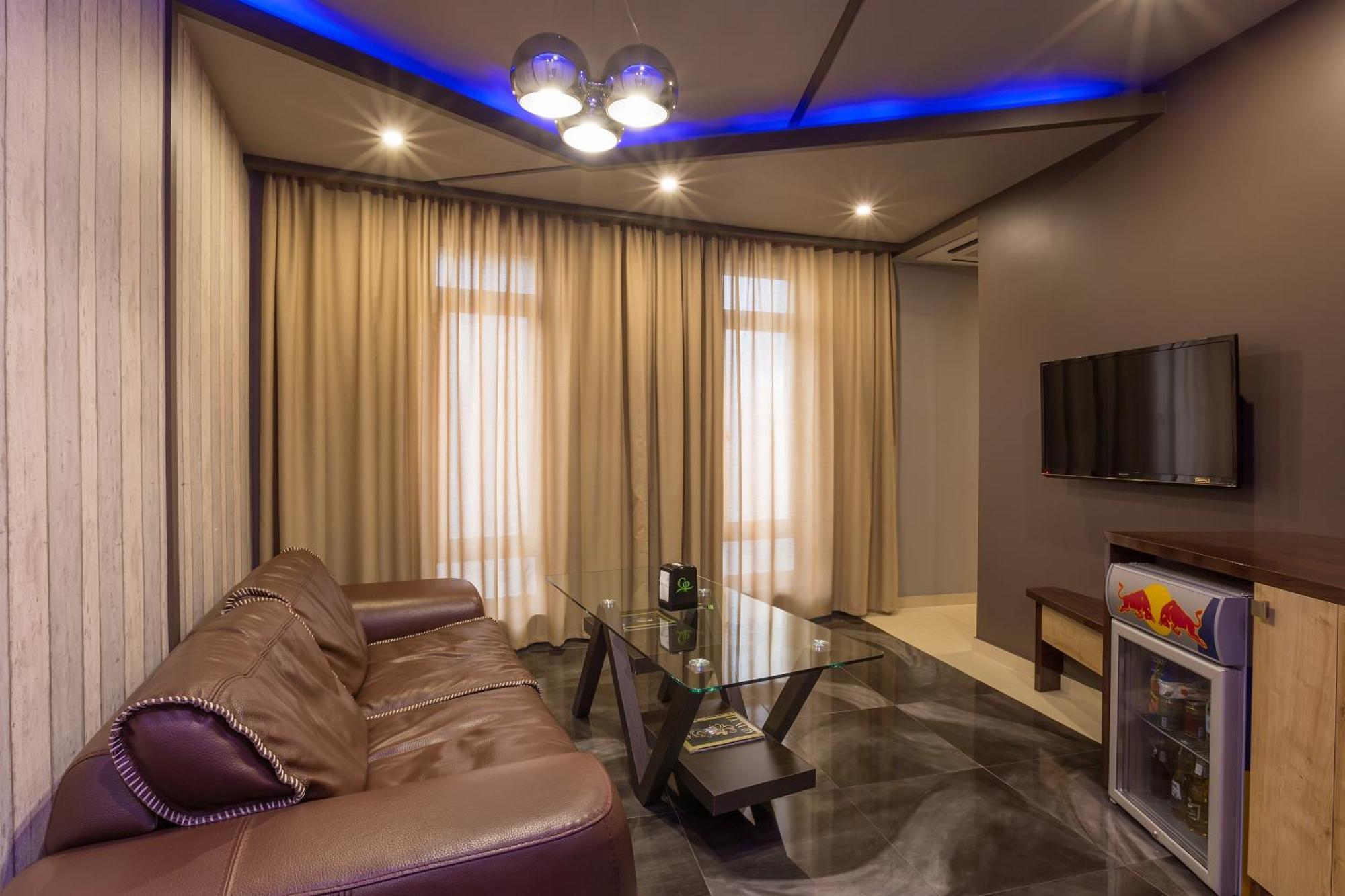 Superior Suite,710466262:JPEG