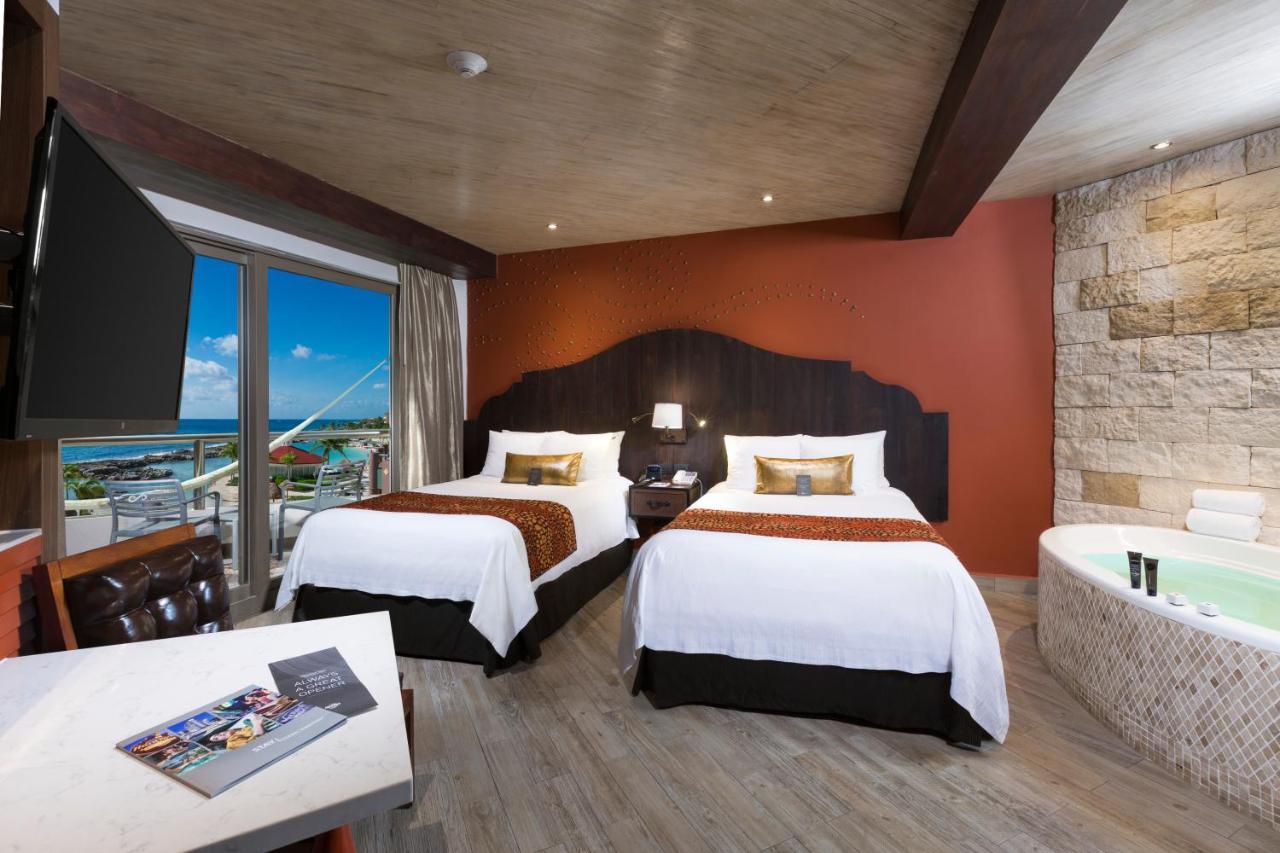 Deluxe Gold Double Beds