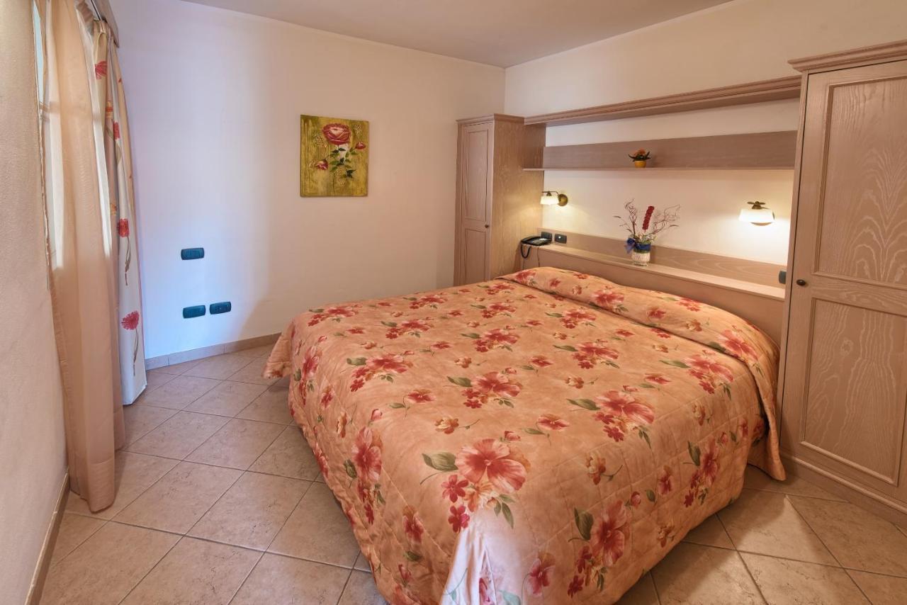 One-Bedroom Apartment Terrace