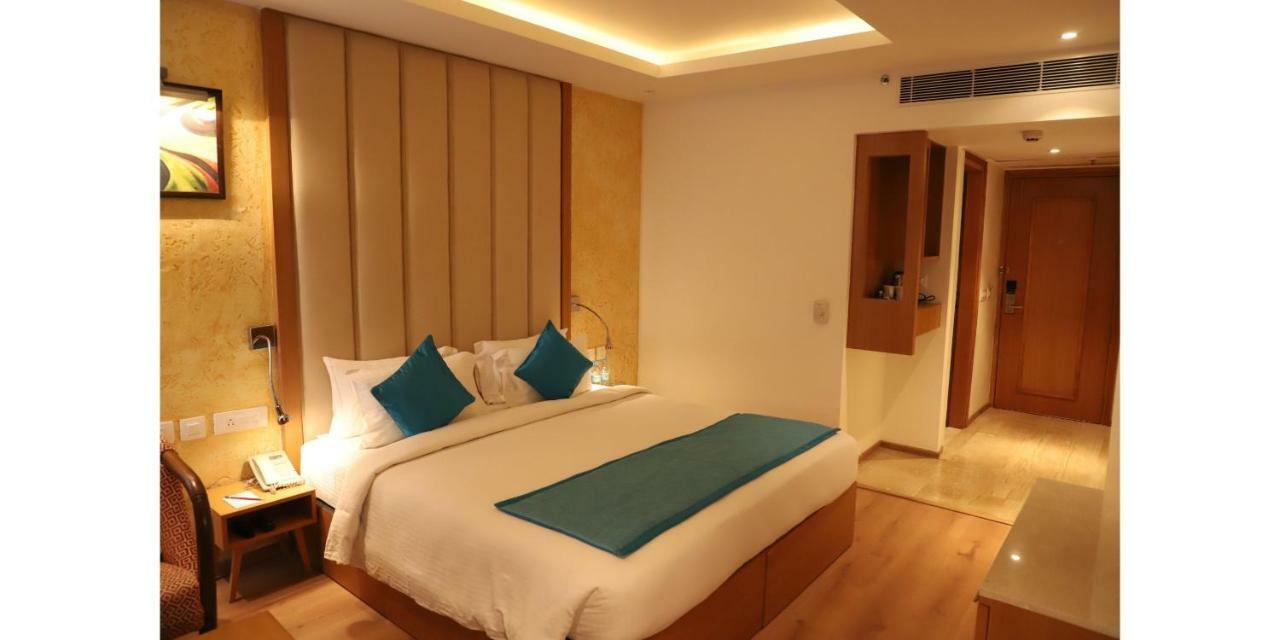 Standard King Room with 10% discount on F&B