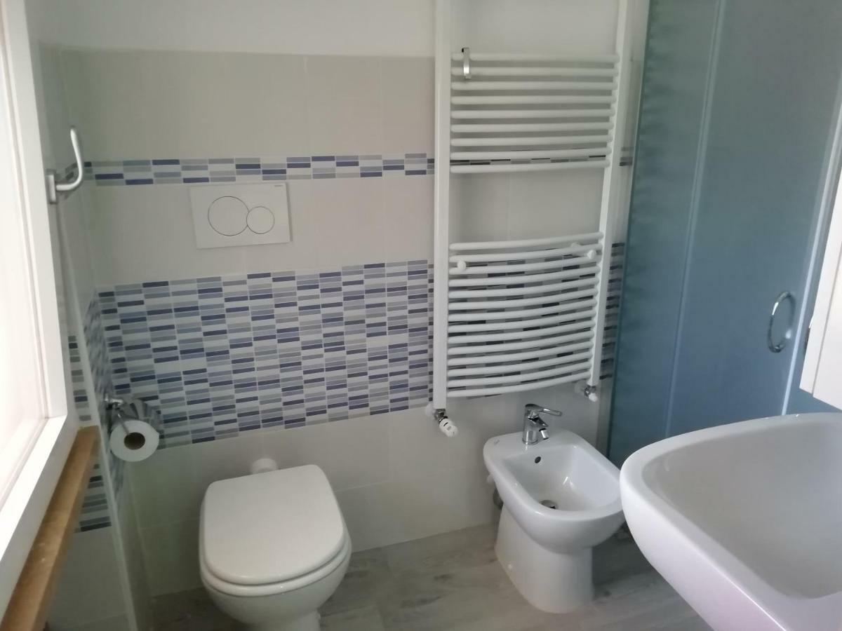Family Room Private Bathroom
