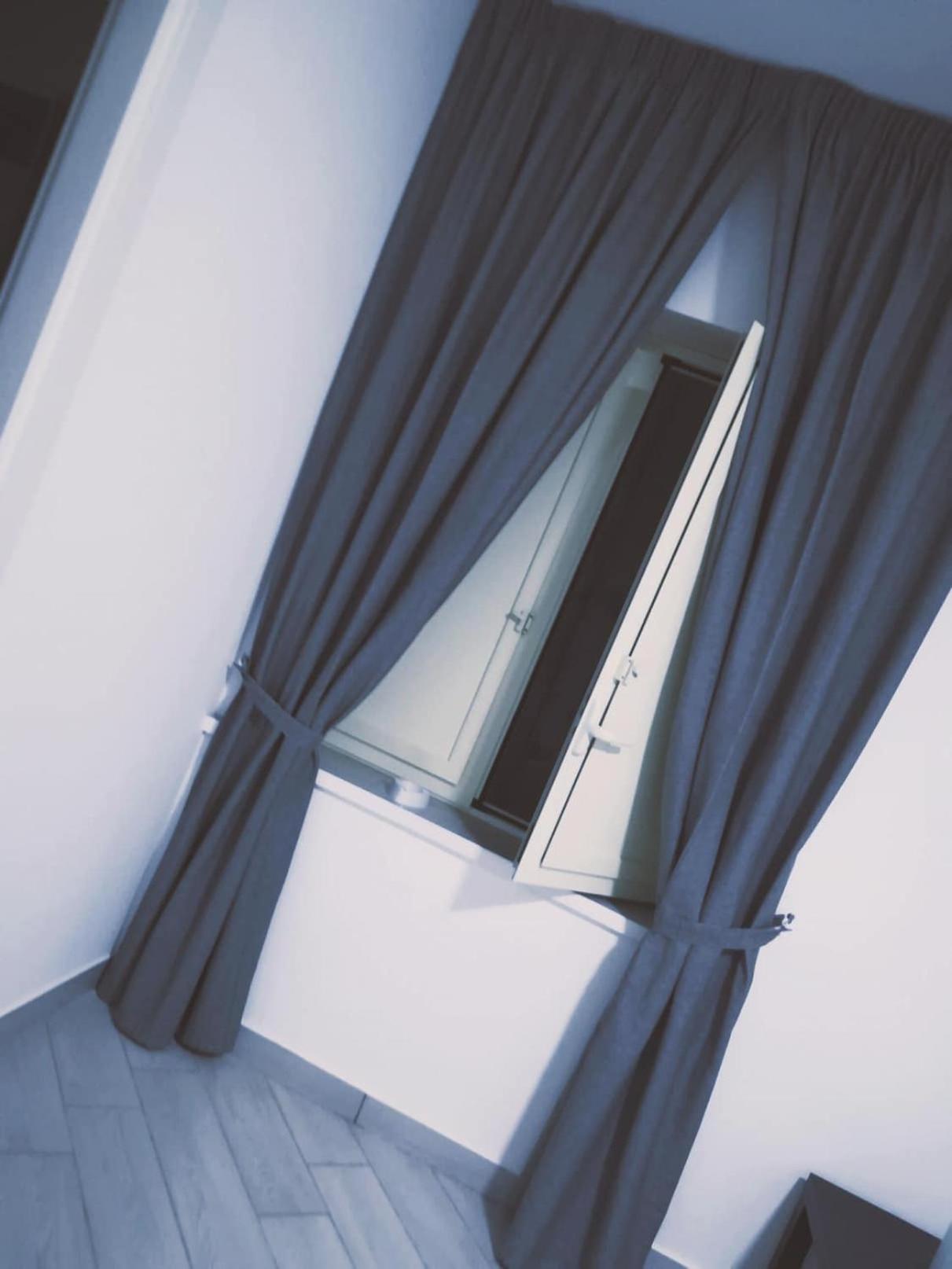 Twin Room with City View,895645363:JPEG