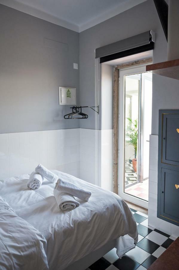 Economy Double Room,856776488:JPEG