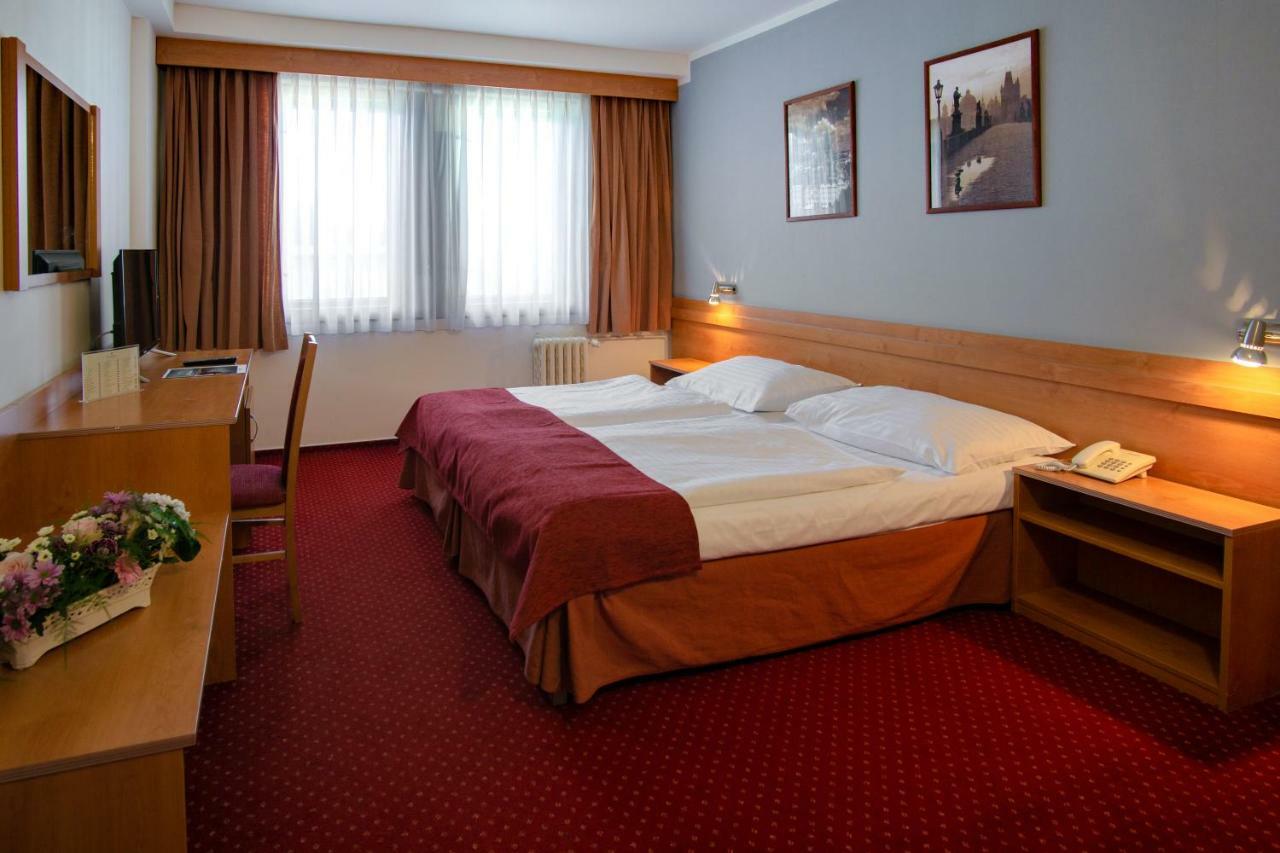 Standard Double Room - Daily Use,910037293:JPEG