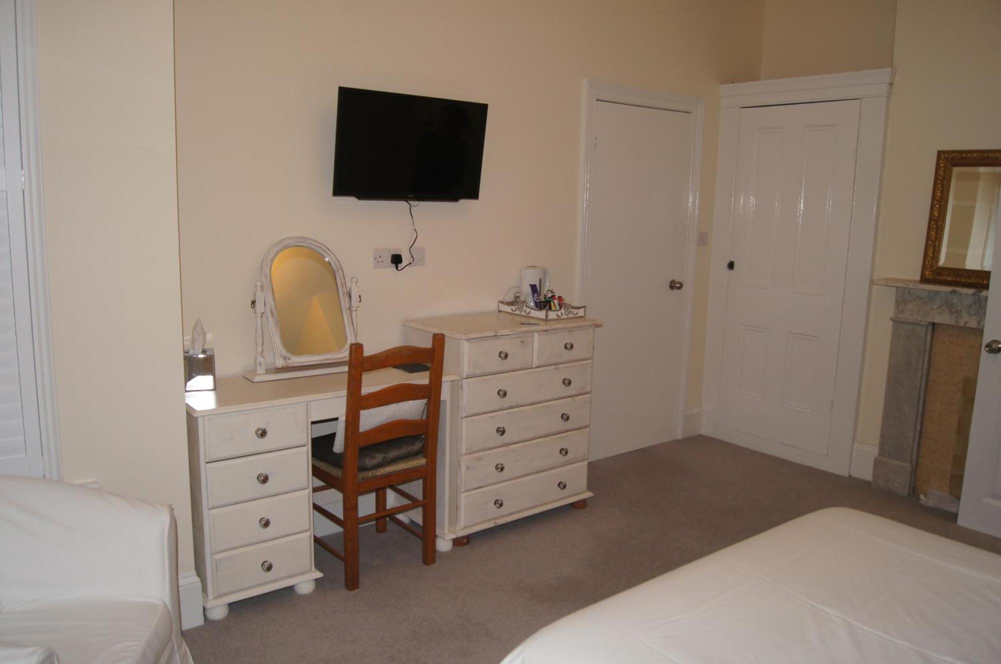Deluxe Double Room,979399867:JPEG