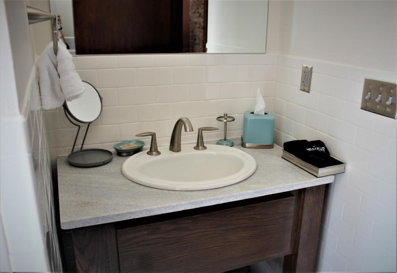 King Room with Spa Bath