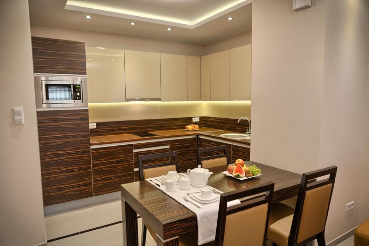 Deluxe Apartment,1539935140:JPEG