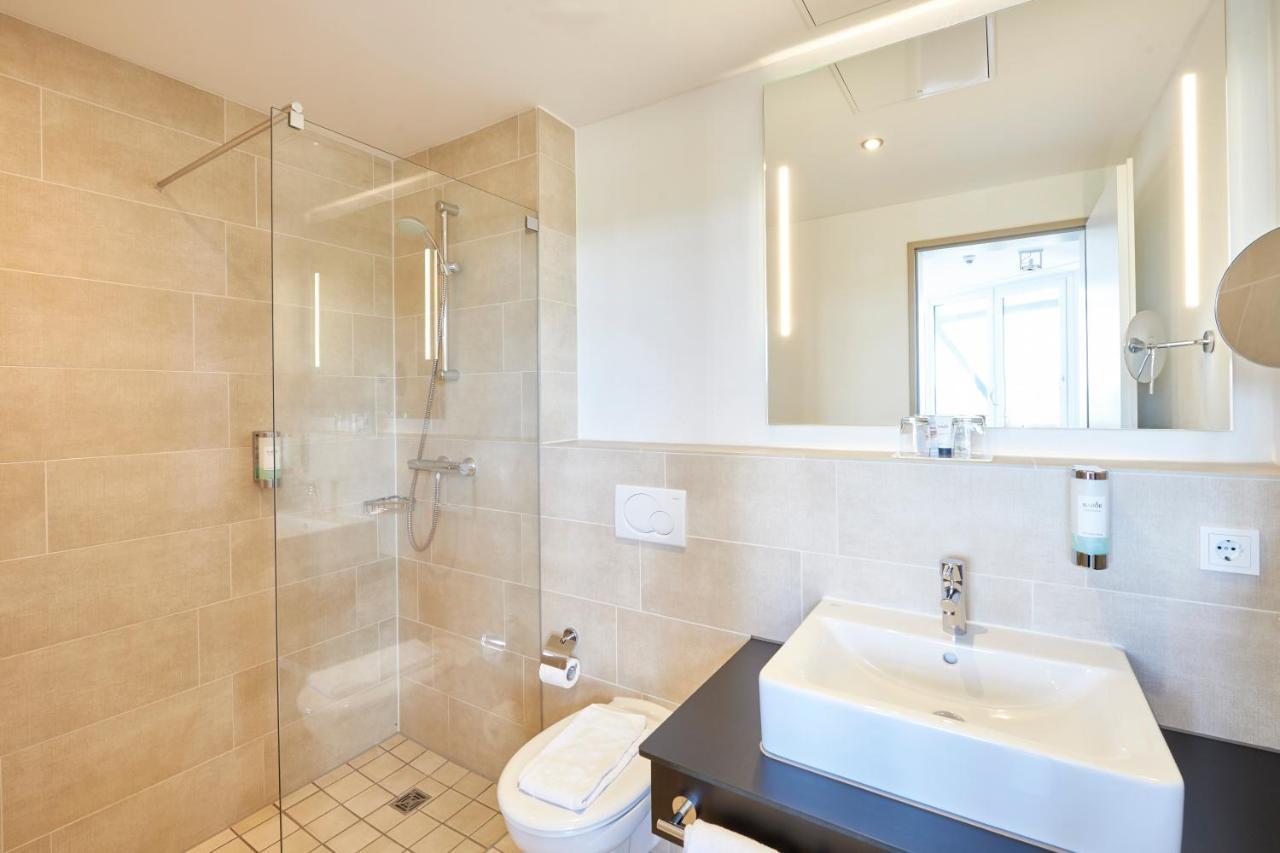 Single Room,992717905:JPEG