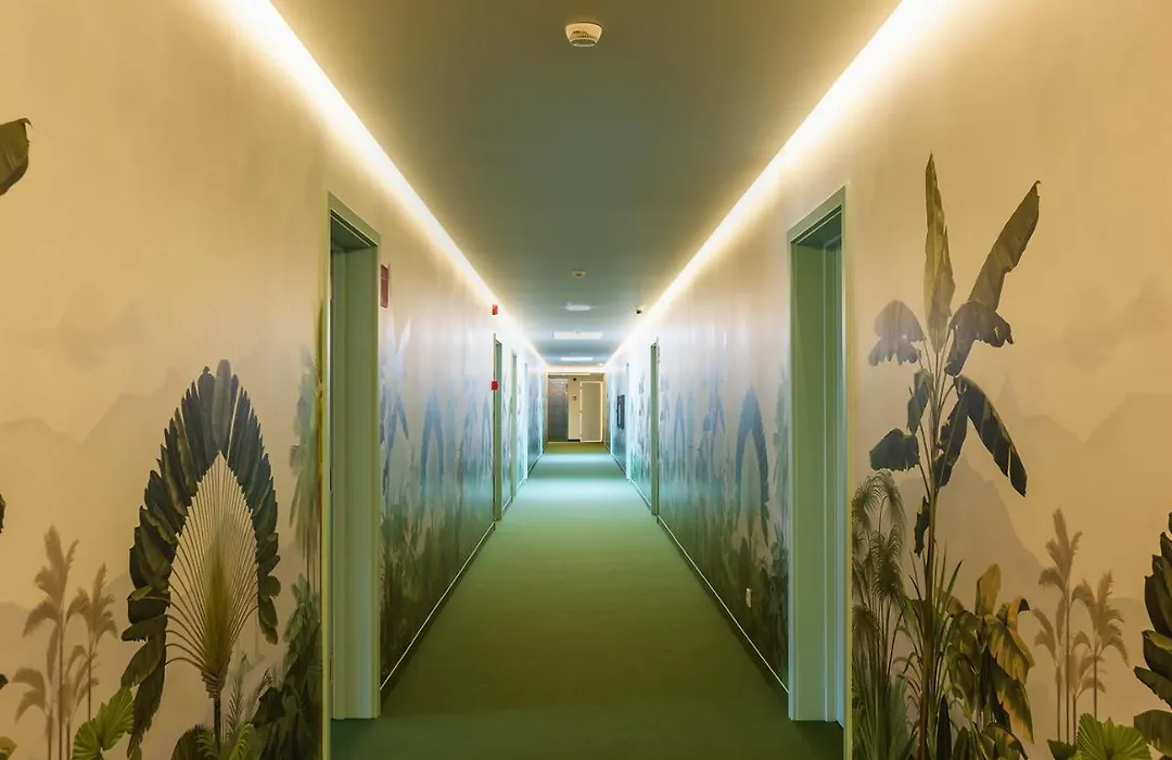 Three House Hotel-1