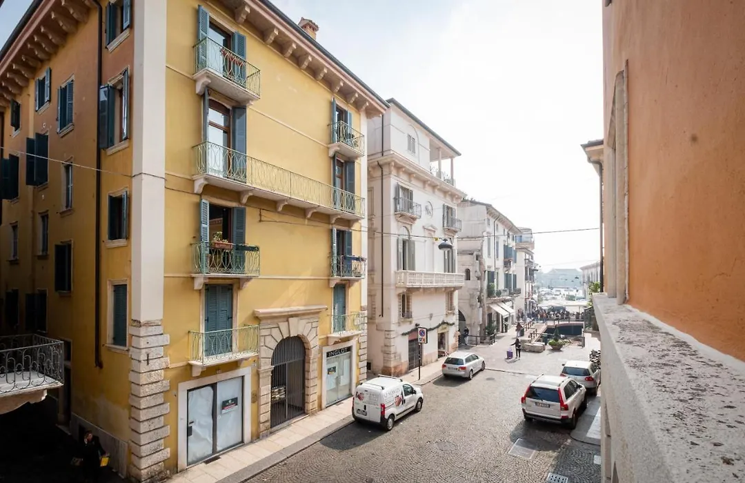 Il Salotto Del Conte-1