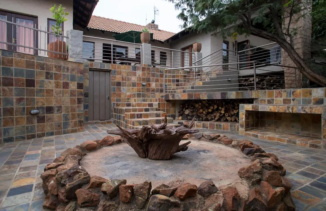 Eagles Nest Estate Luxury Guest House-1