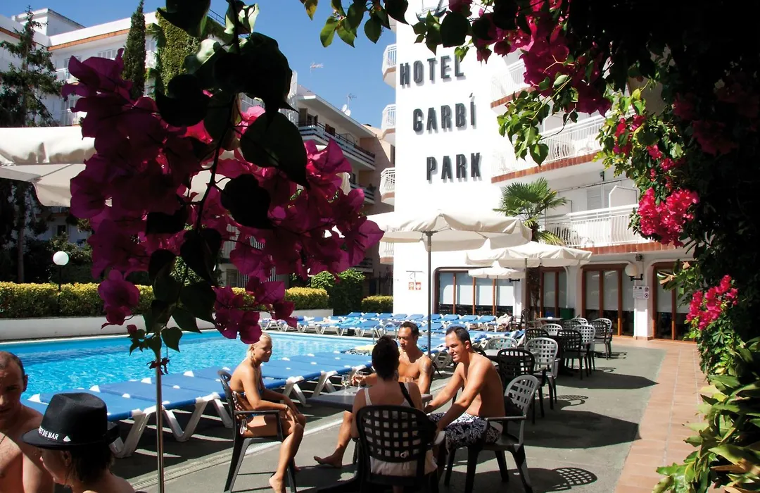 Hotel Garbi Park & Aquasplash-1