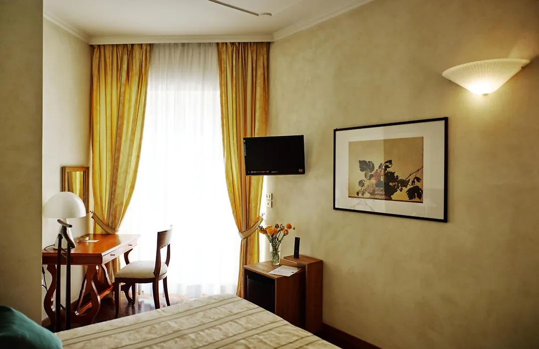 Hotel Negresco-1