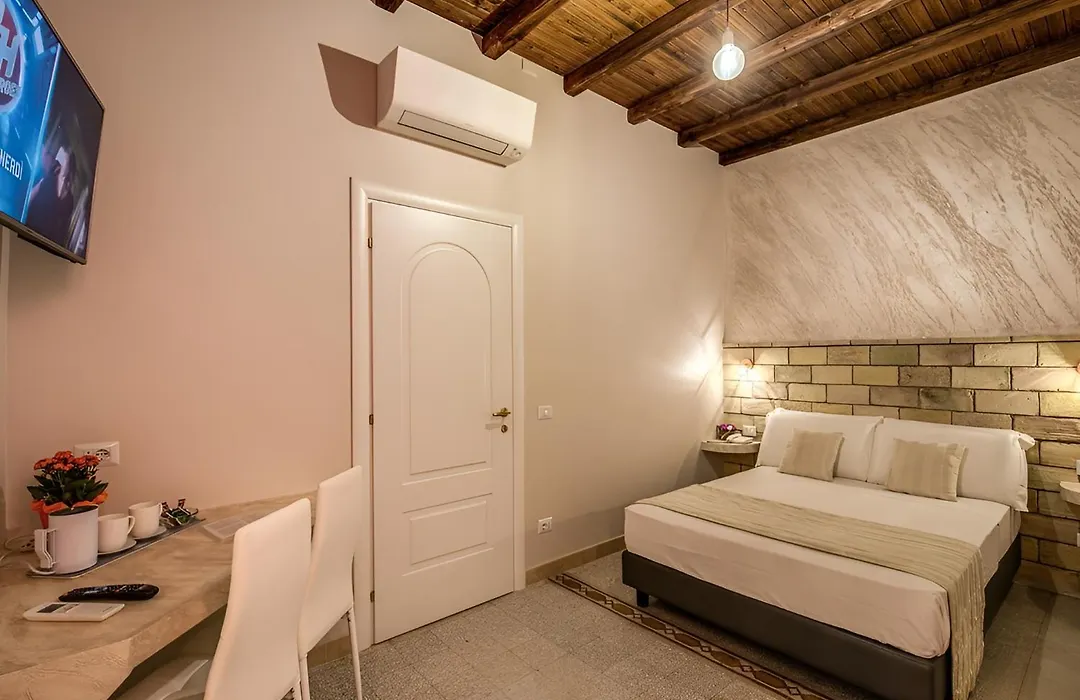 Colosseo Accomodation Room Guest House-1
