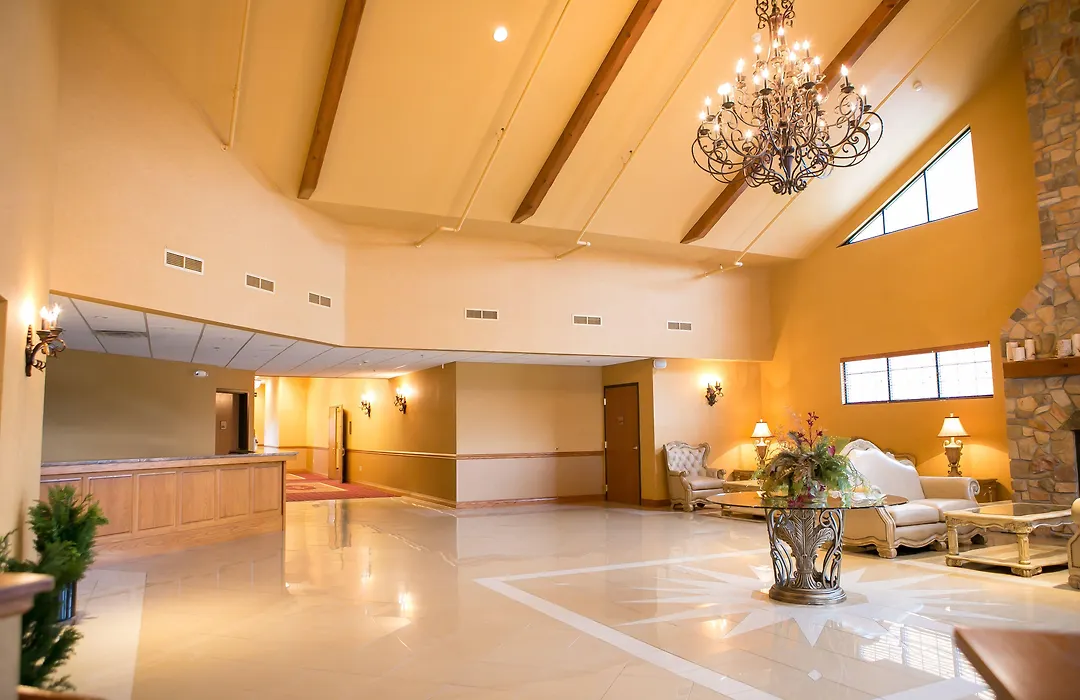 Tundra Lodge Resort - Waterpark & Conference Center-1