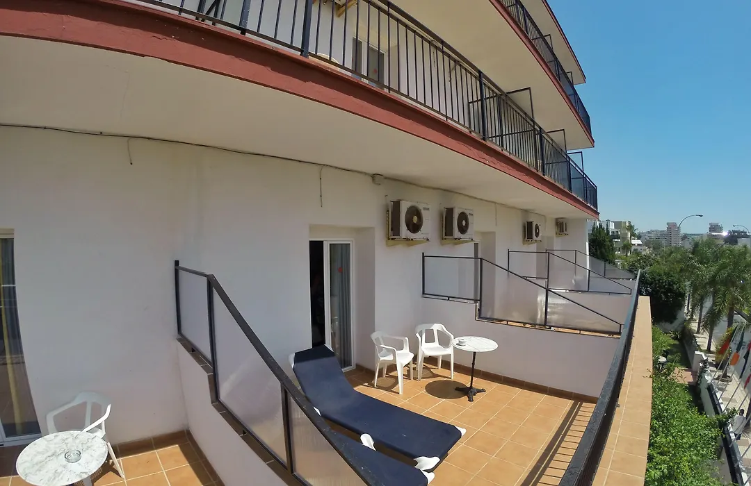 Hotel Carmen Teresa-1