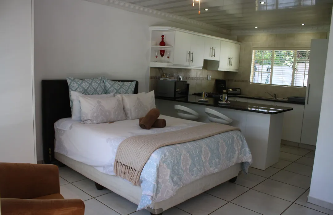 Lincoln Cottages Bnb & Self-Catering-1