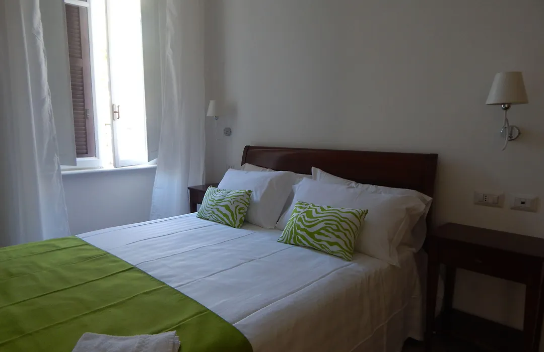 Roma Resort Colosseum-1