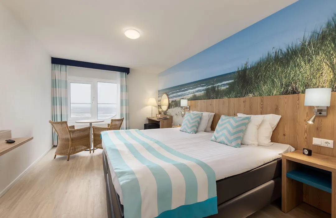Beachhotel Zandvoort By Center Parcs-1
