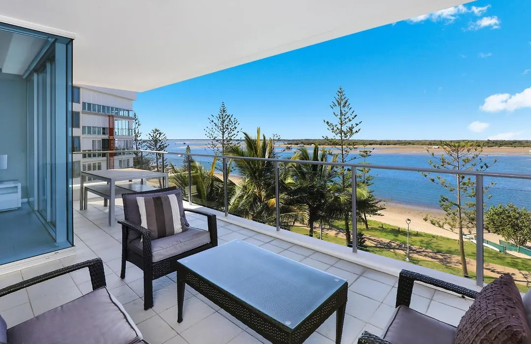 Silvershore Apartments On The Broadwater-1