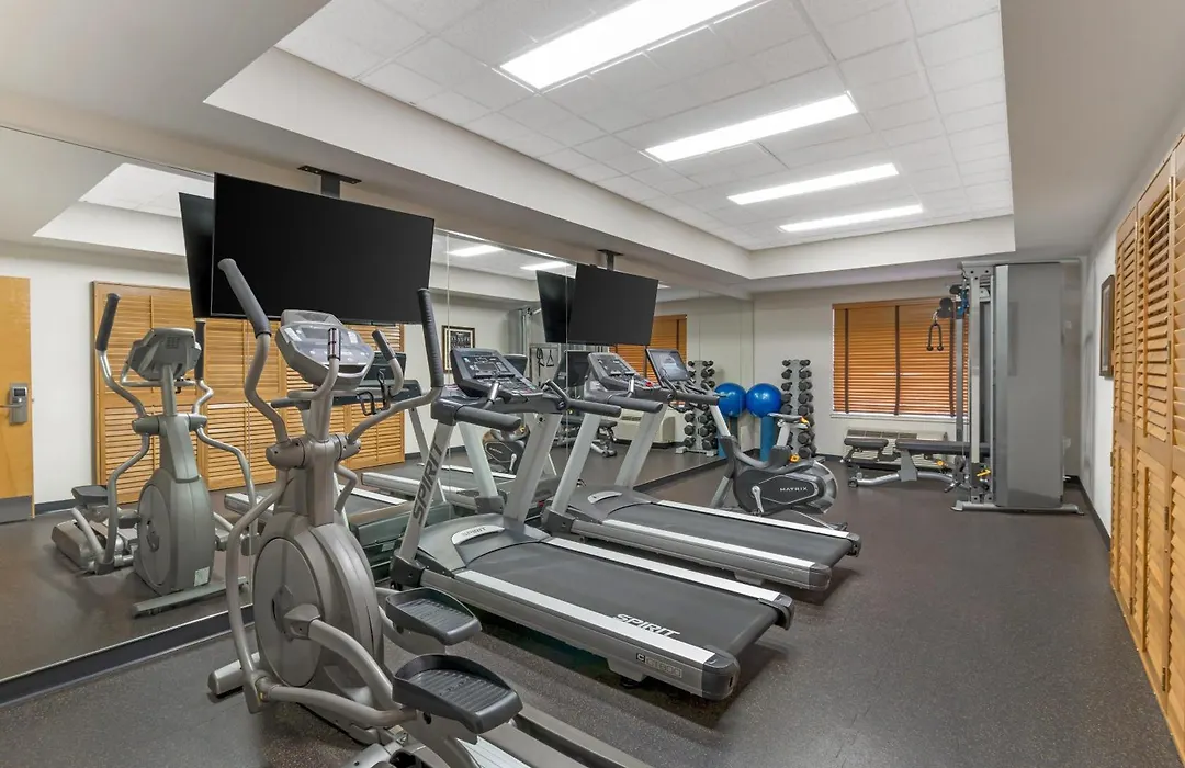 Best Western Plus Pembina Inn & Suites-1