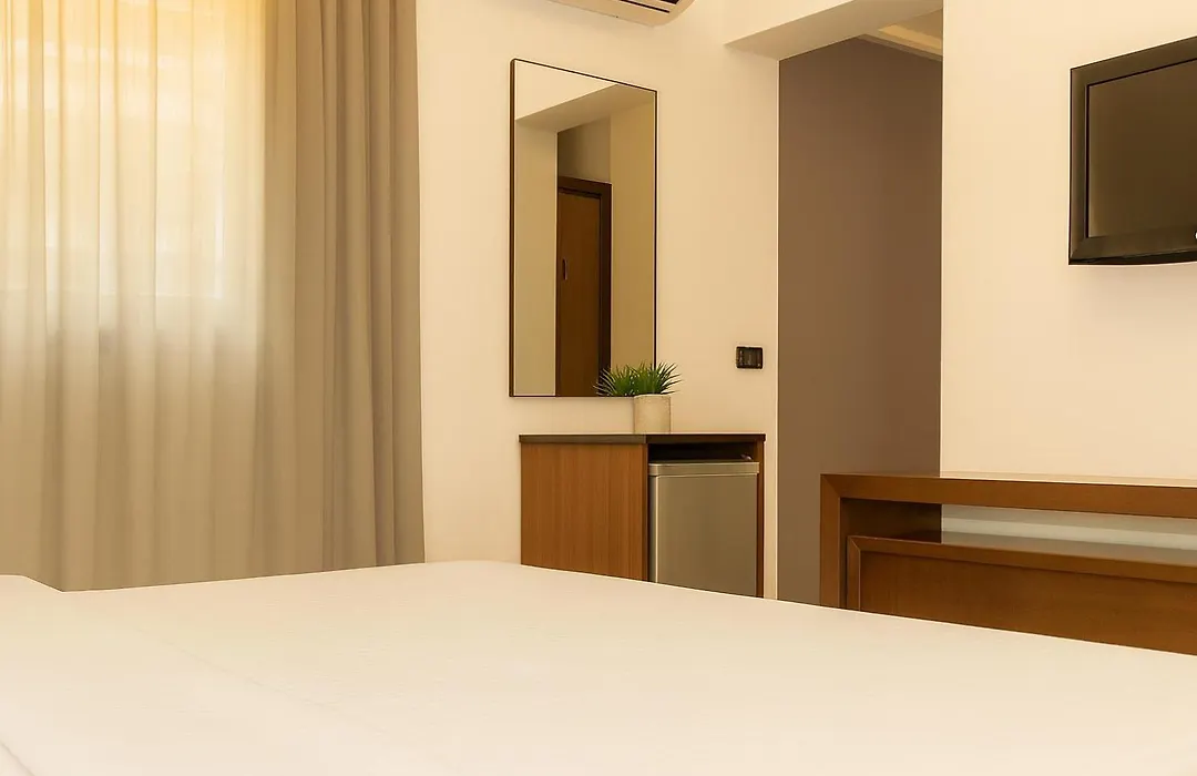 Britannia Suites-1