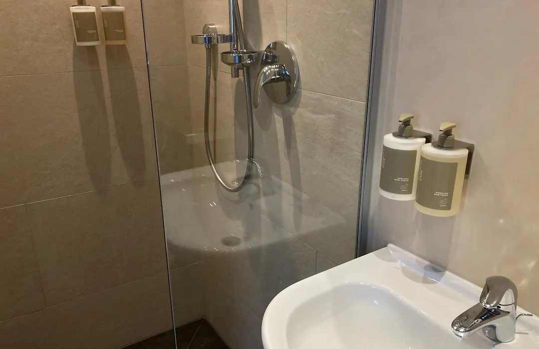 Piltriquitron Lodging-1