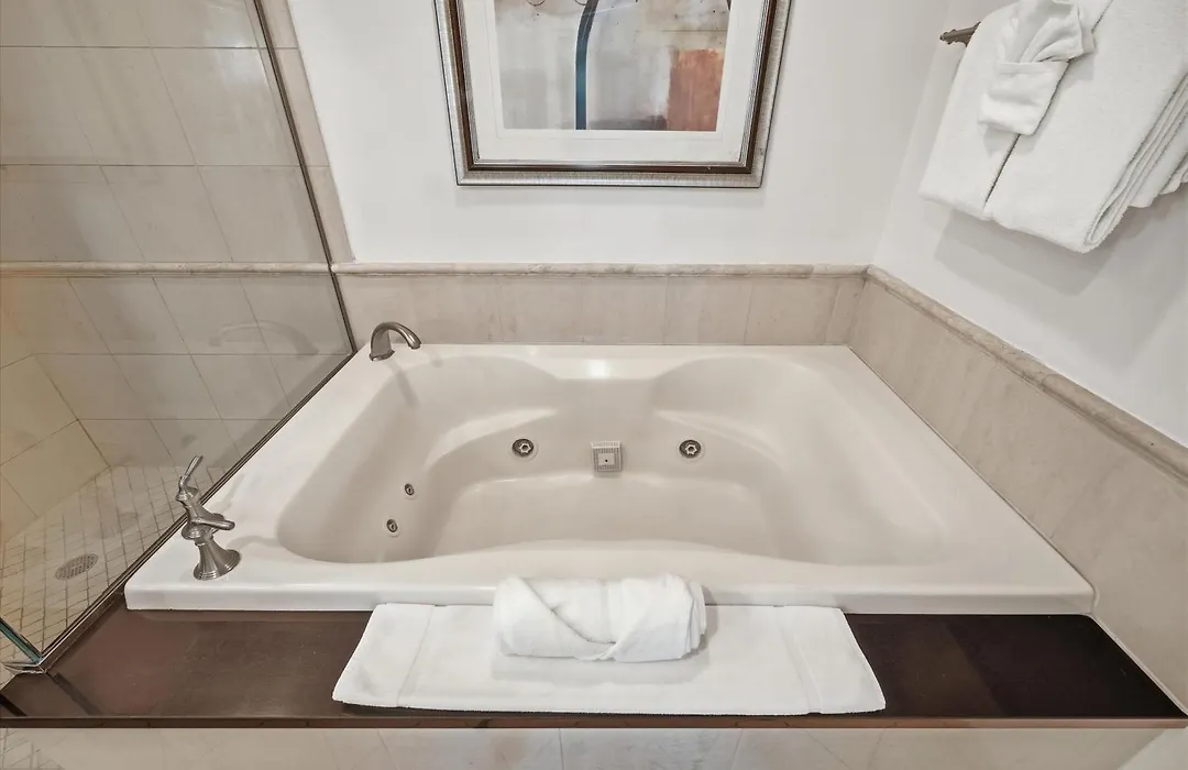 Mgm Signature - Strip View Suite- Free Valet Parking-1