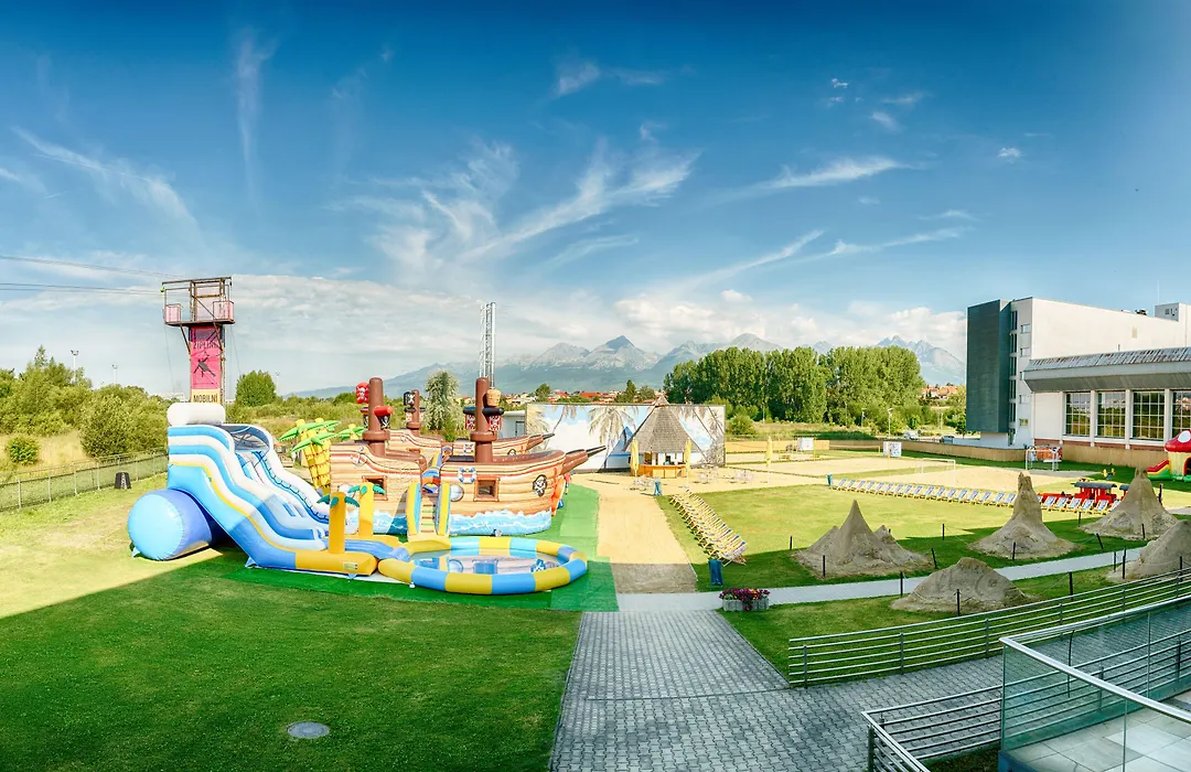 Hotel Aquacity Mountain View-1