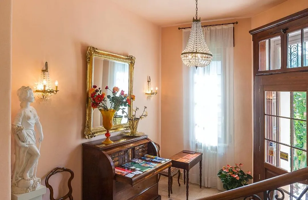 Residence Villa Mainard-1