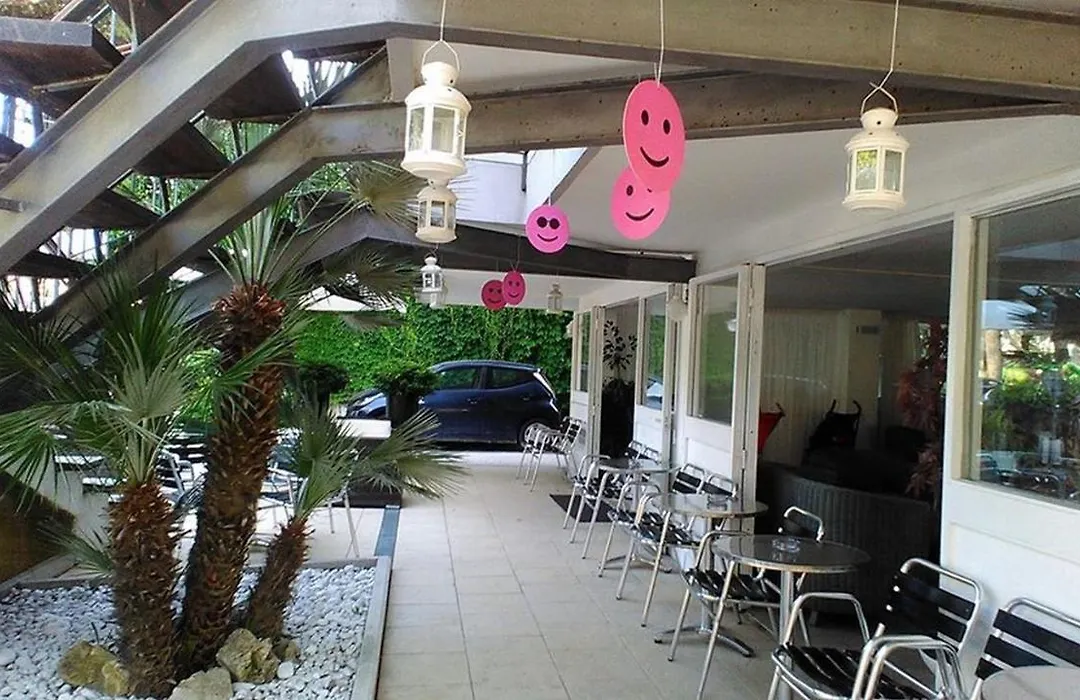 Hotel New Castle-1