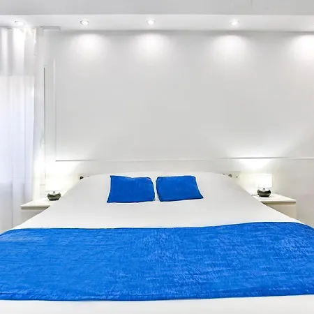 Laramond Barcelona Rooms-3