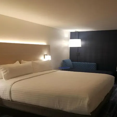 Holiday Inn Express - Williamsburg Busch Gardens Area By Ihg-2