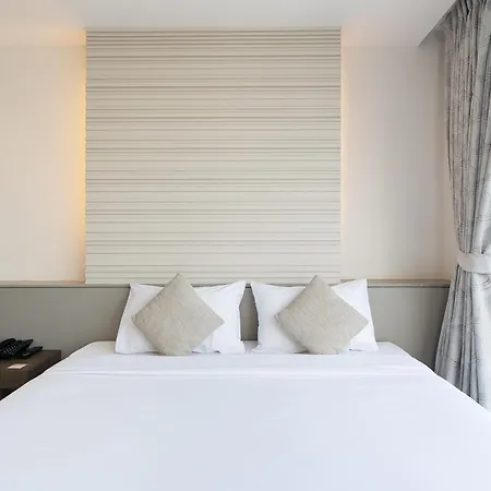 Leenova Hotel-3