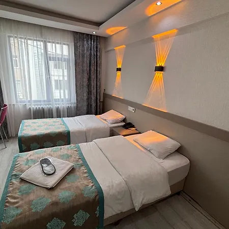 Fly Hotel-3