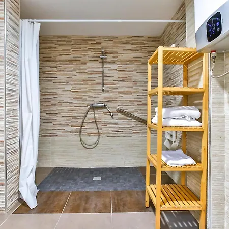 Laramond Barcelona Rooms-2