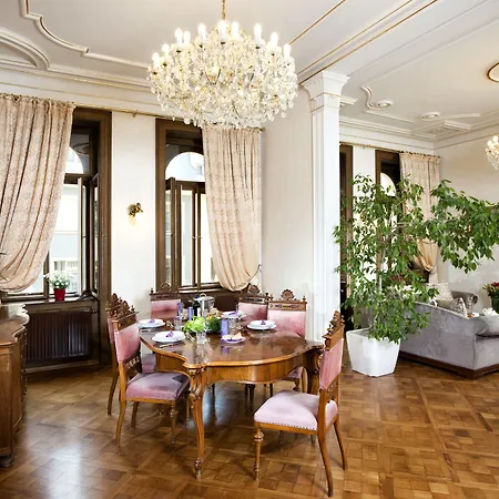 Malostranska Residence-3