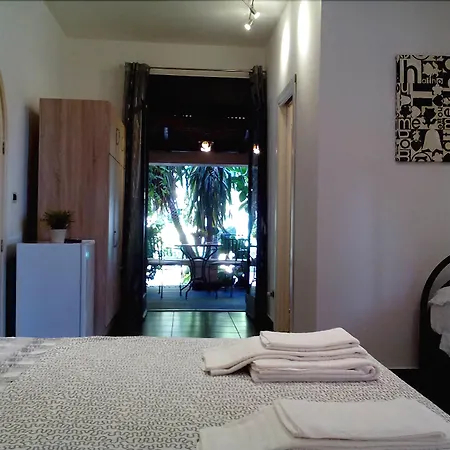 B&B Villa Lidia with parking&jacuzzi-3