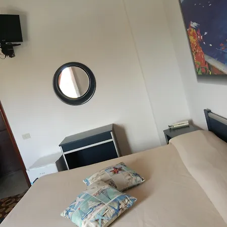 Hotel Rosy-2