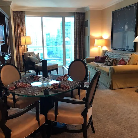 True 1Br Balcony Suite With Strip View At Mgm Signature-3