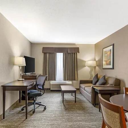 Best Western Plus Pembina Inn & Suites-2