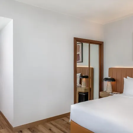 Staybridge Suites Yas Island Abu Dhabi By Ihg-2