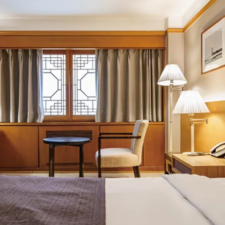 Commodore Hotel Busan-3